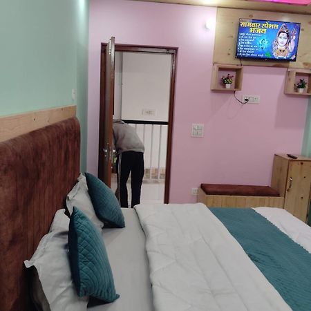 Jbk Hotel Mussoorie- Near Jw Marriott Hotel المظهر الخارجي الصورة