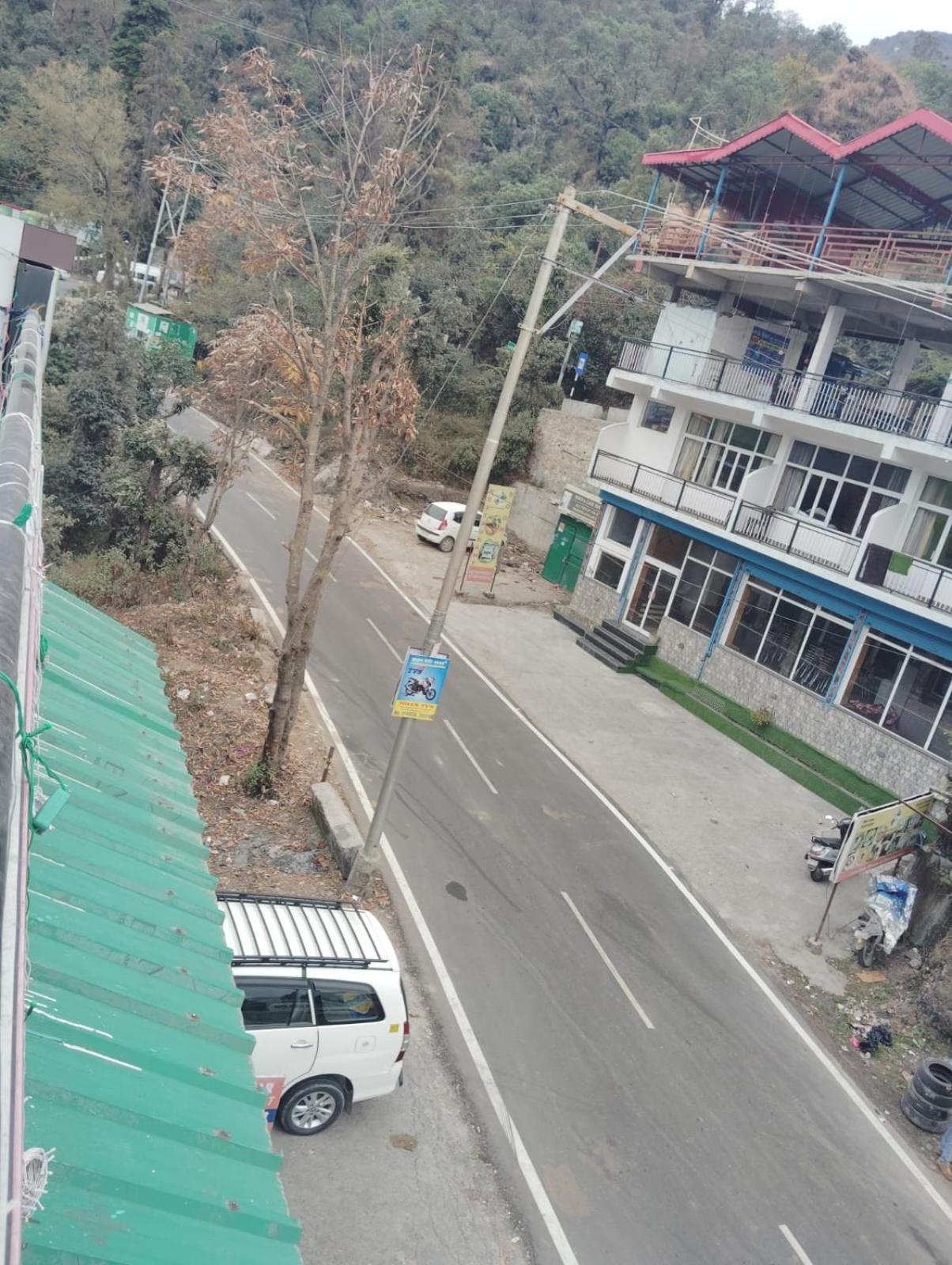 Jbk Hotel Mussoorie- Near Jw Marriott Hotel المظهر الخارجي الصورة